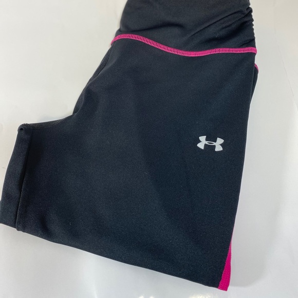 Under Armour AllseasonGear Capri Leggings - Picture 4 of 5